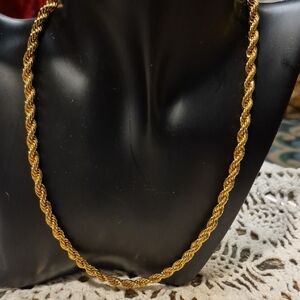 Elegant 14kt Gold Plated Twisted Rope Necklace